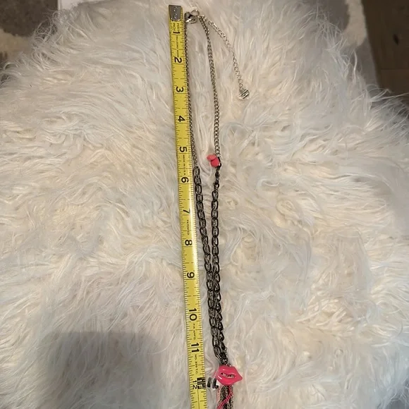 Harajuku Lovers Necklace - Picture 9 of 11